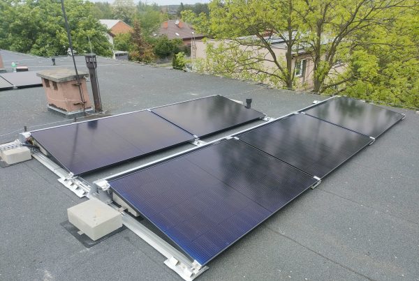 Instalacja 5,18 kWp / 6,1 kWh – Rychwał – system hybrydowy